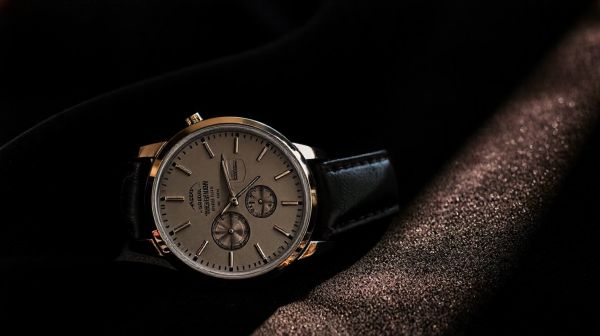 Top bijoux raffinés pour sublimer l'élégance masculine